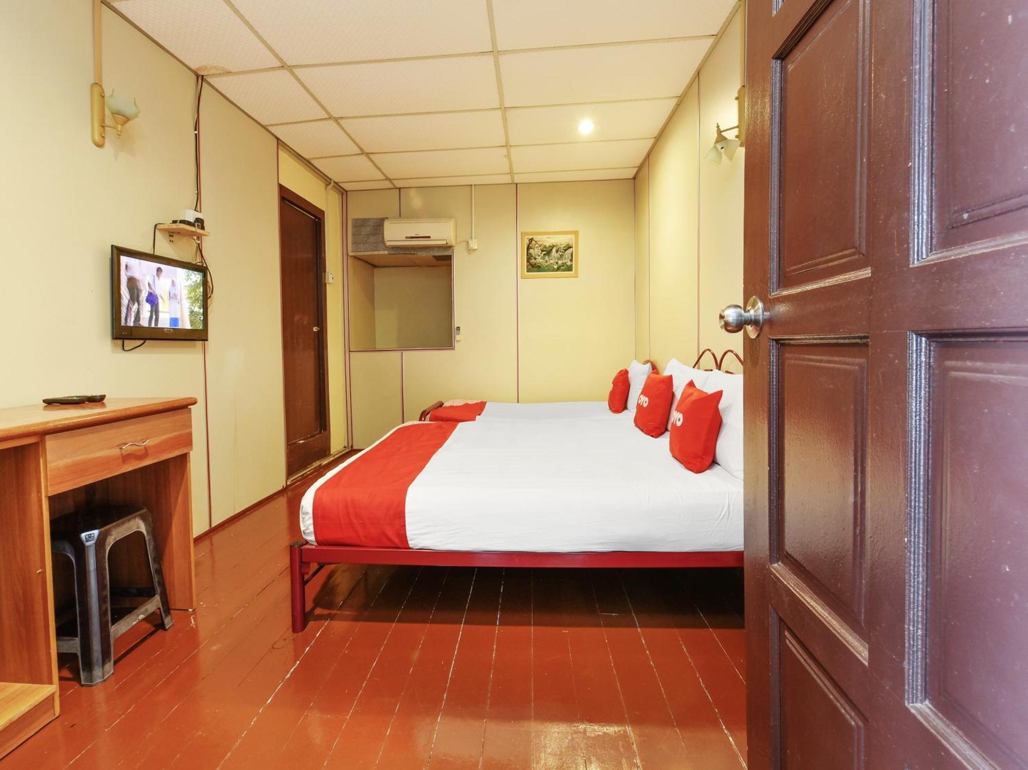 Oyo 90627 Pulau Ketam Inn Klang Exterior foto